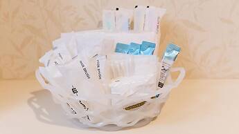 Wisterian Life Club Toba