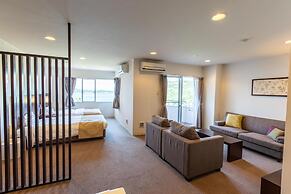 Wisterian Life Club Toba