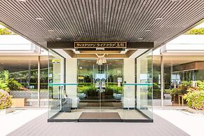 Wisterian Life Club Toba