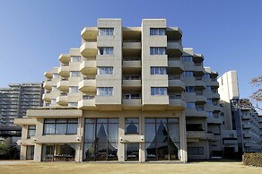 Wisterian Life Club Toba