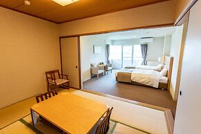 Wisterian Life Club Toba