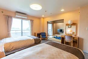 Wisterian Life Club Toba