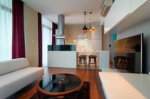 The Klagan Riverson Hotel & Residence