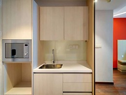 The Klagan Riverson Hotel & Residence