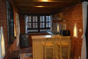 Yamba Traditional Home