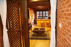 Yamba Traditional Home