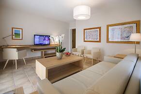 Villa Delta Suite House