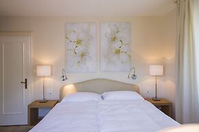 Villa Delta Suite House