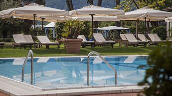 Villa Delta Suite House