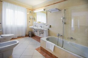 Villa Delta Suite House