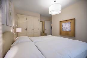 Villa Delta Suite House