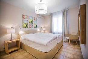 Villa Delta Suite House