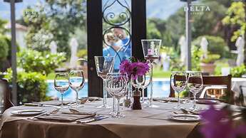 Villa Delta Suite House