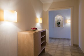 Villa Delta Suite House