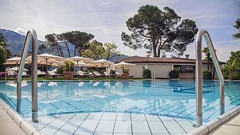 Delta Resort Apartments