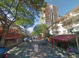 OYO 90138 Hotel Elwarda Klcity