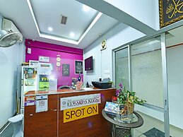 OYO 90138 Hotel Elwarda Klcity