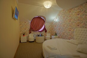 Hotel Marton Osharskaya