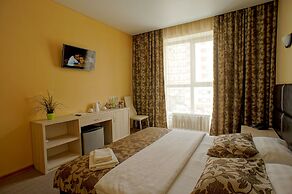 Hotel Marton Osharskaya