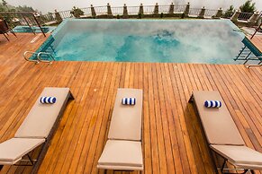 Hotel Mystic Mountain