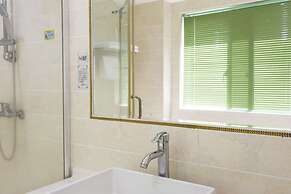 Sanya Huabaoshi Hotel