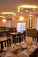 Tilal Almadina Hotel & Suites