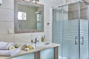 Keramos Villa and Apartments