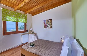 Keramos Villa and Apartments