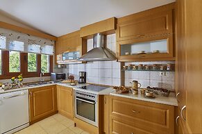 Keramos Villa and Apartments