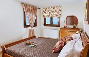 Keramos Villa and Apartments