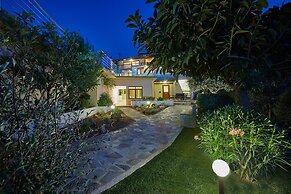 Keramos Villa and Apartments