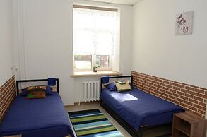 Hotel Lucky - Hostel