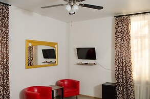 Hotel Lucky - Hostel