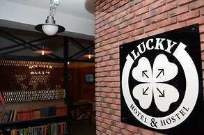 Hotel Lucky - Hostel