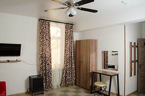 Hotel Lucky - Hostel