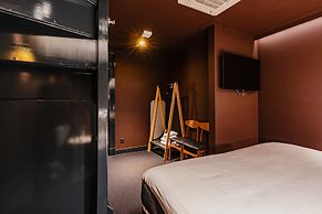 De Jonker Urban Studio's & Suites