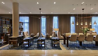 Hyatt Place Melbourne, Essendon Fields