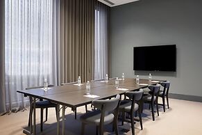 Hyatt Place Melbourne, Essendon Fields