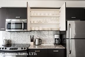 Canada Suites - 832 Bay St.