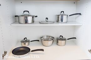 Canada Suites - 832 Bay St.