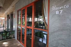 Blanco Hostel at Lanta