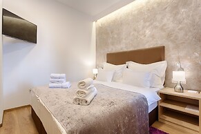 Central Pearl by Nono Ban