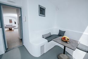 Virginia's Cave Villas