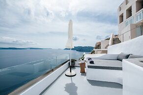 Virginia's Cave Villas