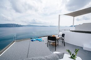 Virginia's Cave Villas