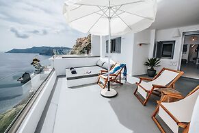 Virginia's Cave Villas