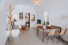 Virginia's Cave Villas