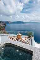 Virginia's Cave Villas