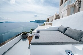 Virginia's Cave Villas