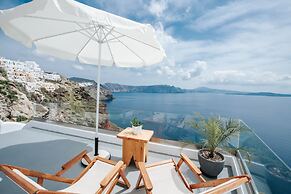 Virginia's Cave Villas